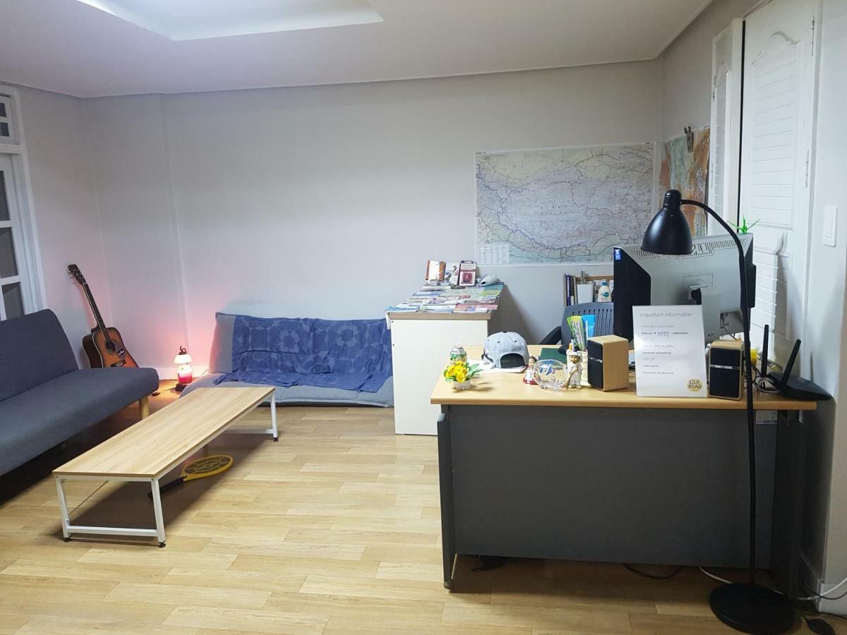 Silk Road Hostel Busan Esterno foto